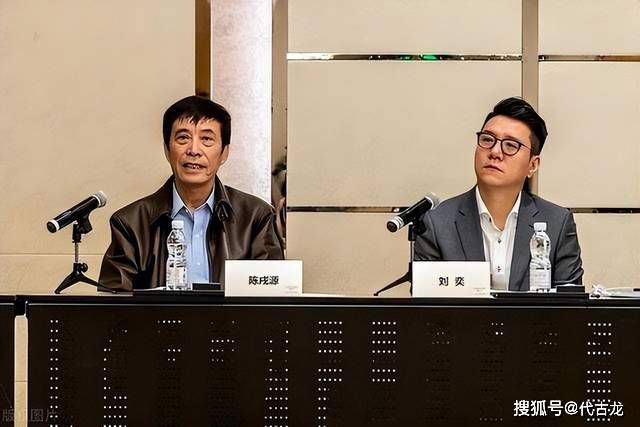 赛后，瓜迪奥拉赞扬了B席等人，并表示B席能踢任何位置。